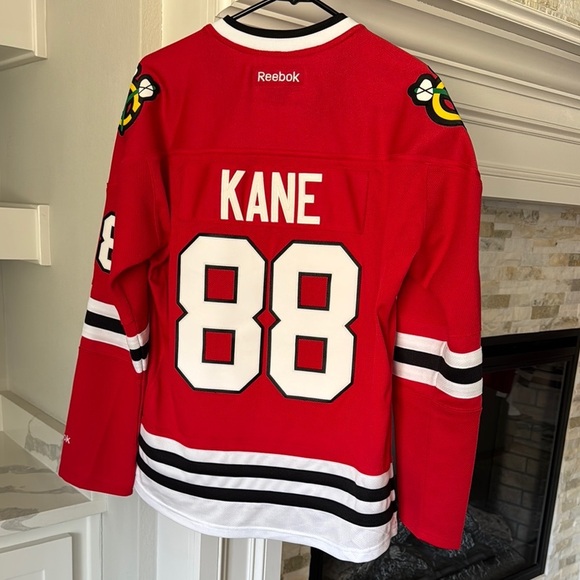 Chicago Blackhawks Women’s Jersey Large NWOT - Picture 4 of 4